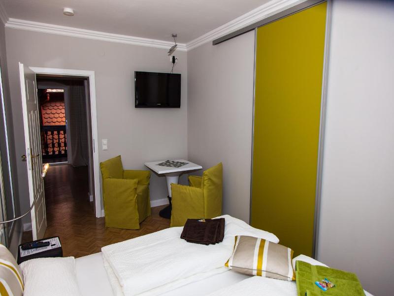 Apartmenthaus Heiligenthaler Hof image
