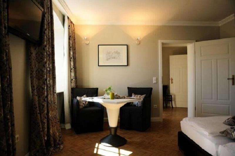 Apartmenthaus Heiligenthaler Hof image