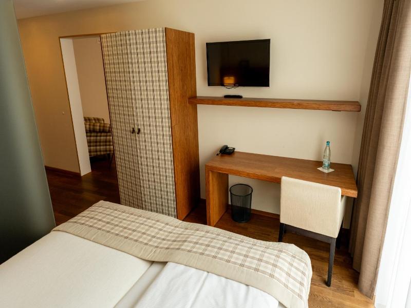 Restaurant Hotel Zum Storchen image