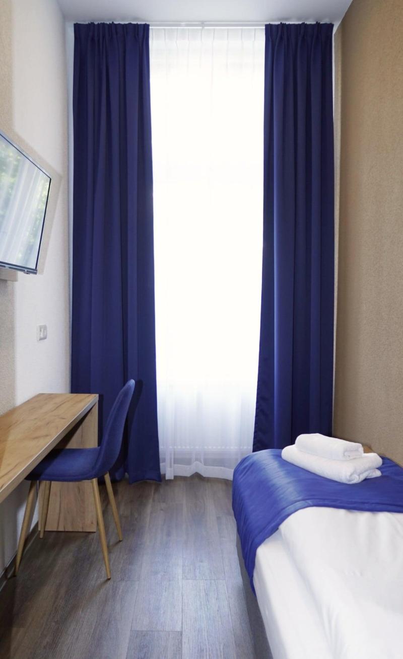 Motel Blue image