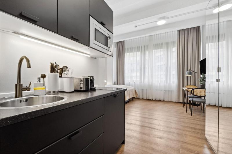 living on easystreet image