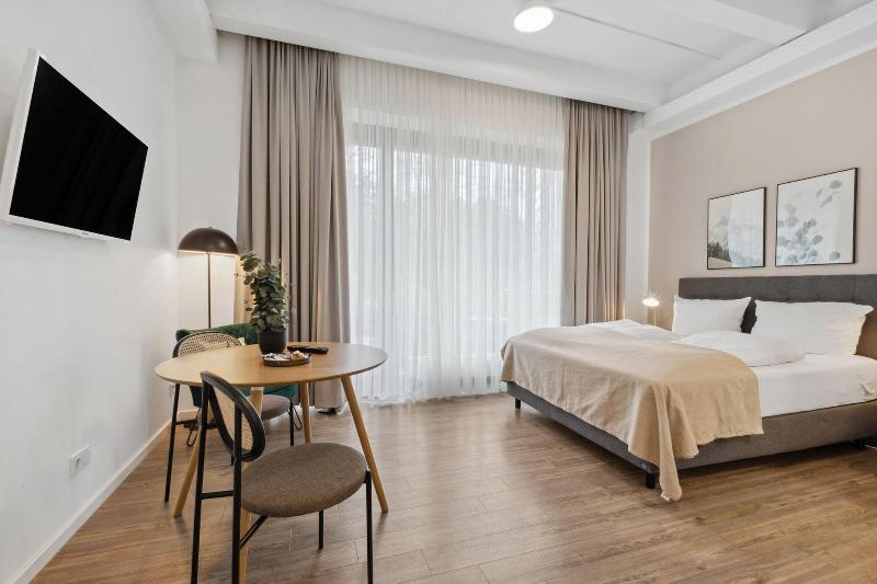 living on easystreet image