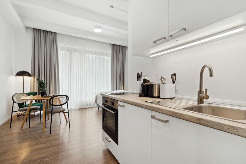 living on easystreet image