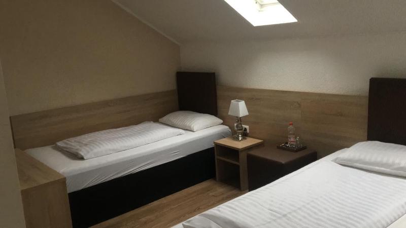 Central Hotel Duisburg image