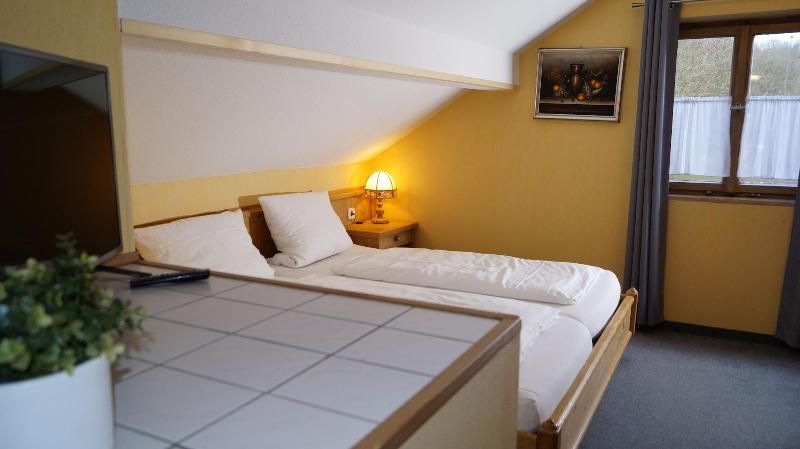 Landgasthof Falken image