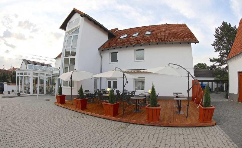 Parkhotel am Schloss image