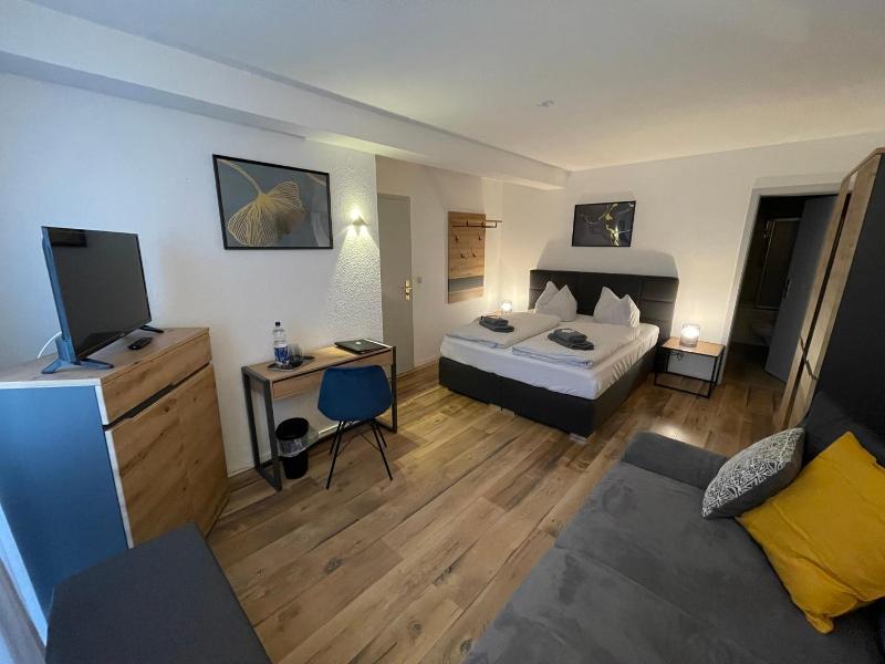 Parkhotel am Schloss image