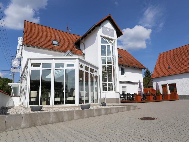 Parkhotel am Schloss image