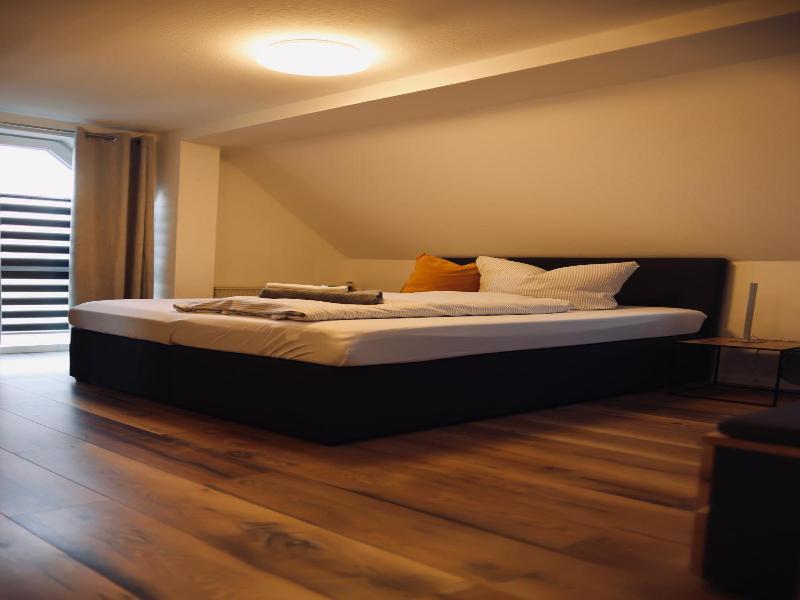 Parkhotel am Schloss image
