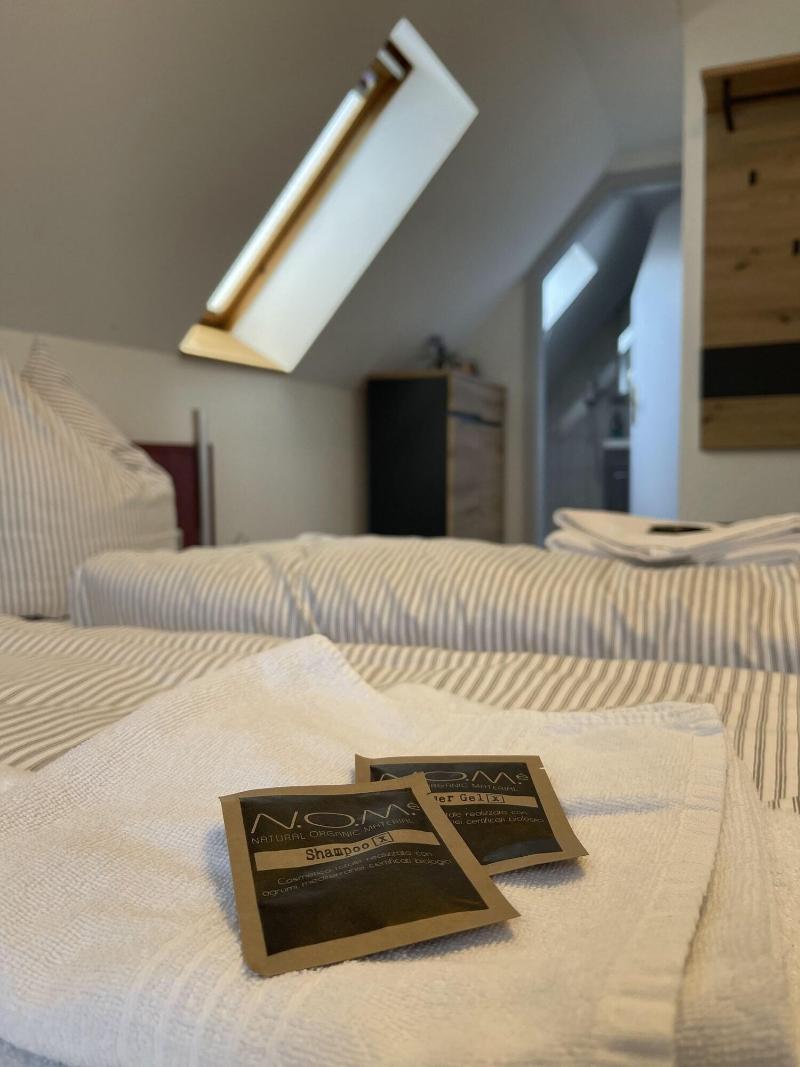 Parkhotel am Schloss image