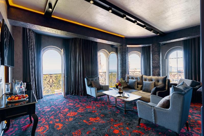Tapis Rouge VIP Boutique Batumi image