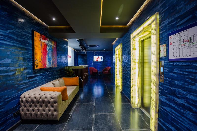 Tapis Rouge VIP Boutique Batumi image