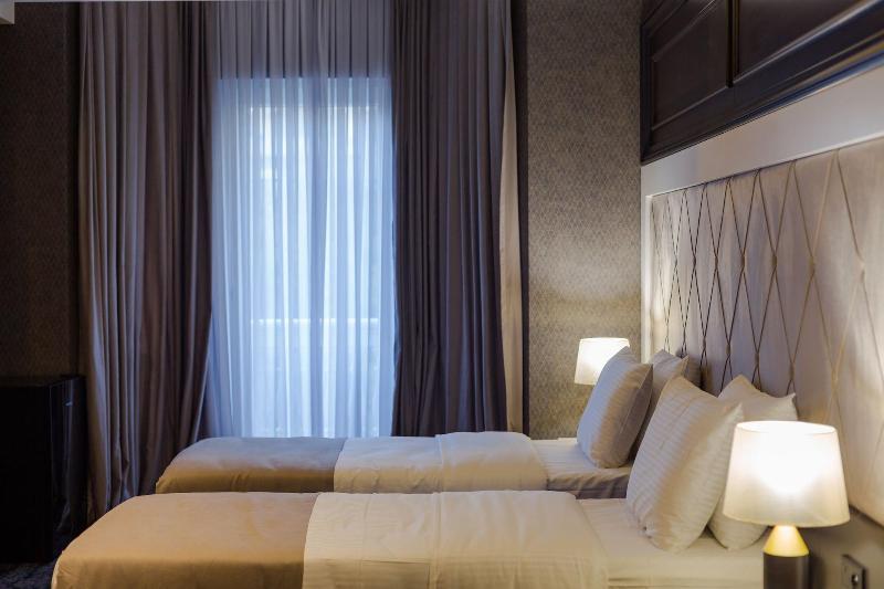 Tapis Rouge VIP Boutique Batumi image