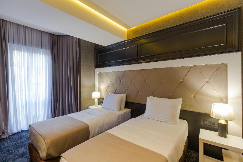 Tapis Rouge VIP Boutique Batumi image