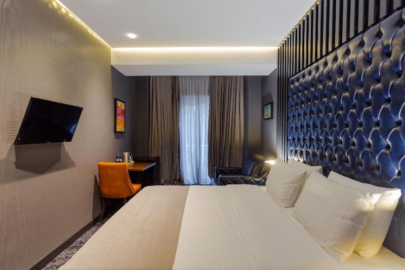Tapis Rouge VIP Boutique Batumi image