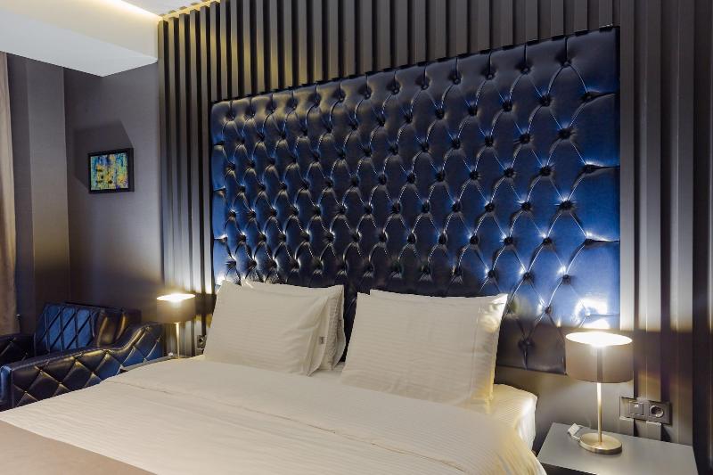 Tapis Rouge VIP Boutique Batumi image