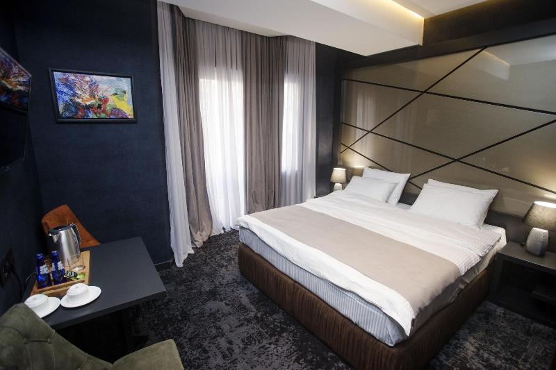 Tapis Rouge VIP Boutique Batumi image