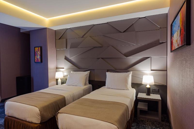 Tapis Rouge VIP Boutique Batumi image