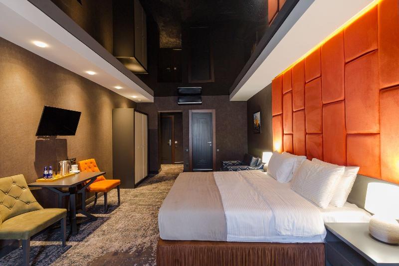 Tapis Rouge VIP Boutique Batumi image