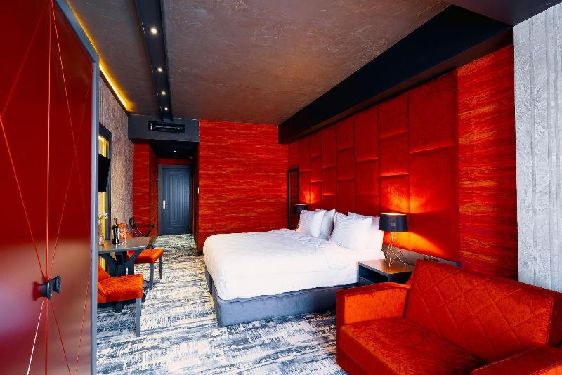 Tapis Rouge VIP Boutique Batumi image