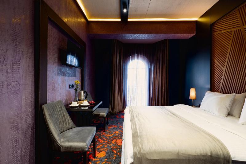 Tapis Rouge VIP Boutique Batumi image