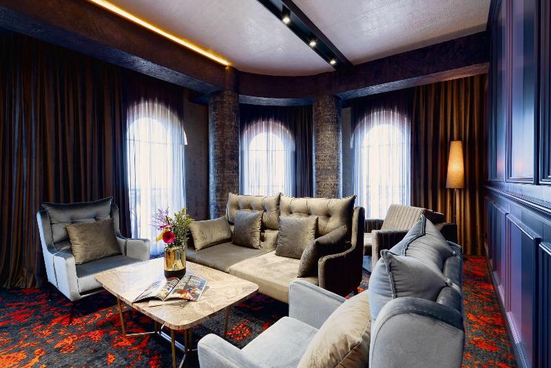 Tapis Rouge VIP Boutique Batumi image