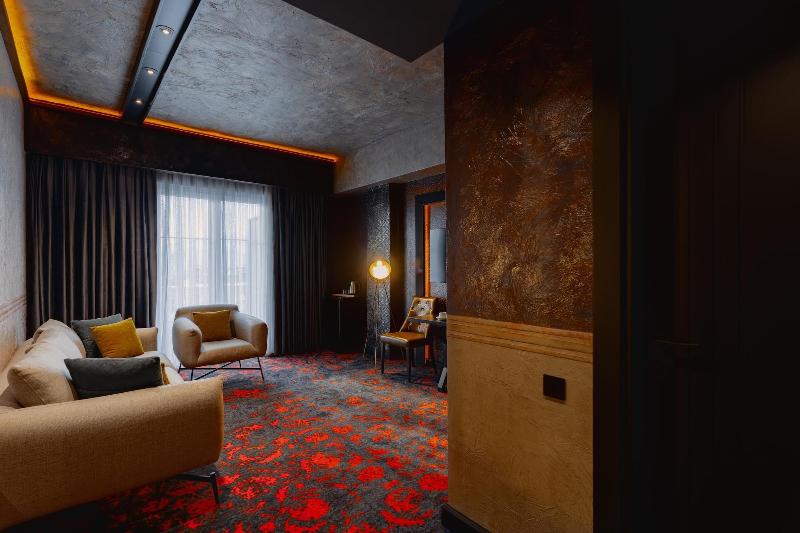 Tapis Rouge VIP Boutique Batumi image