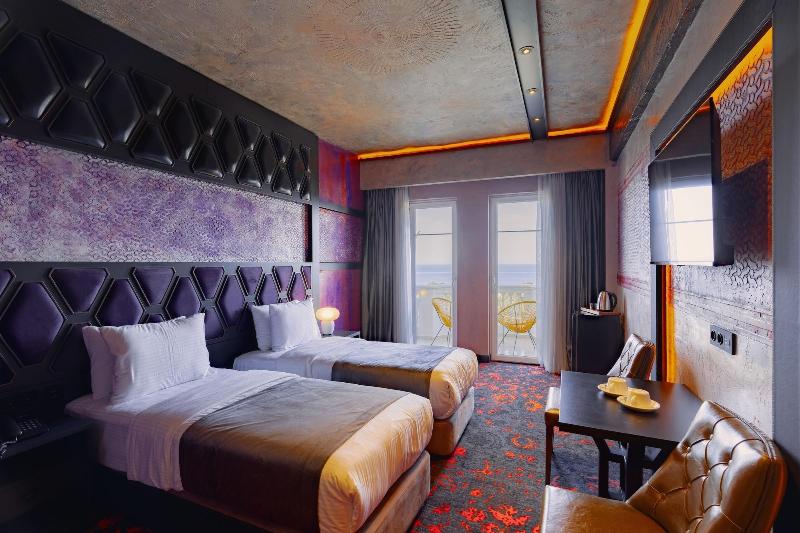 Tapis Rouge VIP Boutique Batumi image
