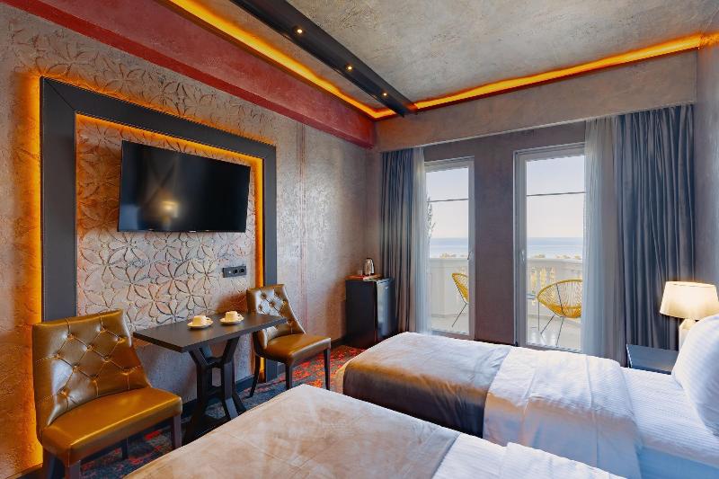 Tapis Rouge VIP Boutique Batumi image