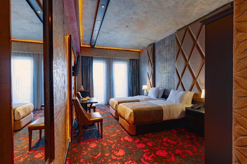 Tapis Rouge VIP Boutique Batumi image