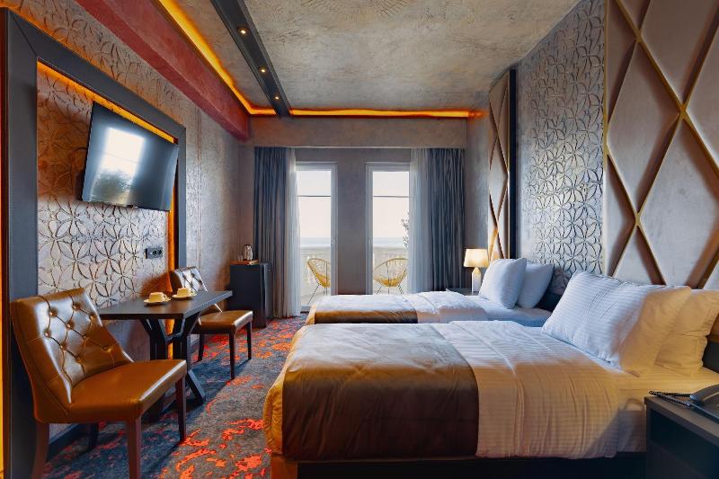 Tapis Rouge VIP Boutique Batumi image