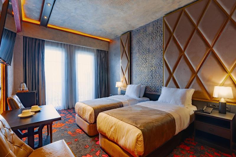 Tapis Rouge VIP Boutique Batumi image