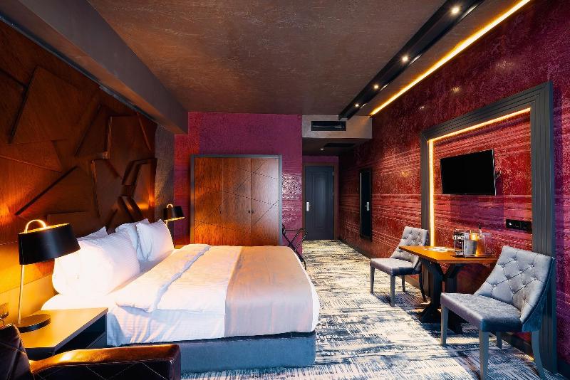 Tapis Rouge VIP Boutique Batumi image