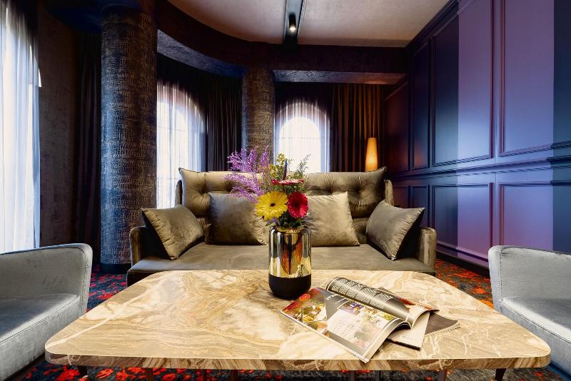 Tapis Rouge VIP Boutique Batumi image