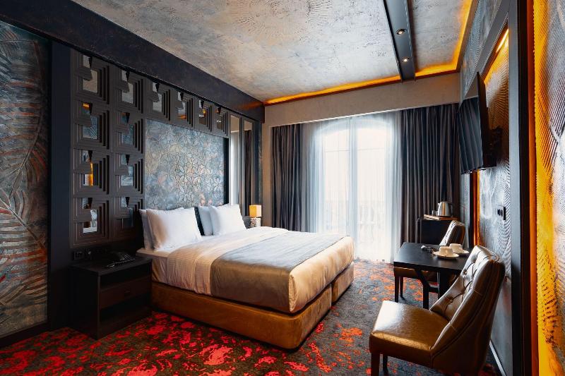 Tapis Rouge VIP Boutique Batumi image