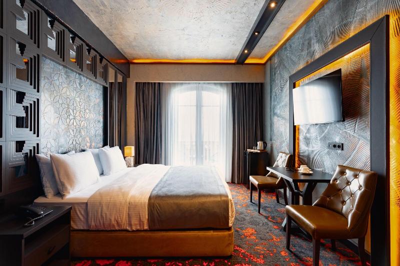 Tapis Rouge VIP Boutique Batumi image