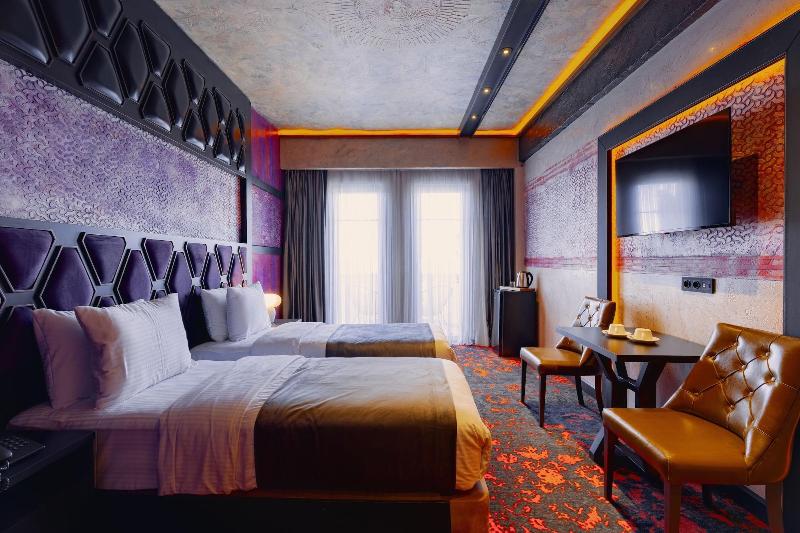 Tapis Rouge VIP Boutique Batumi image
