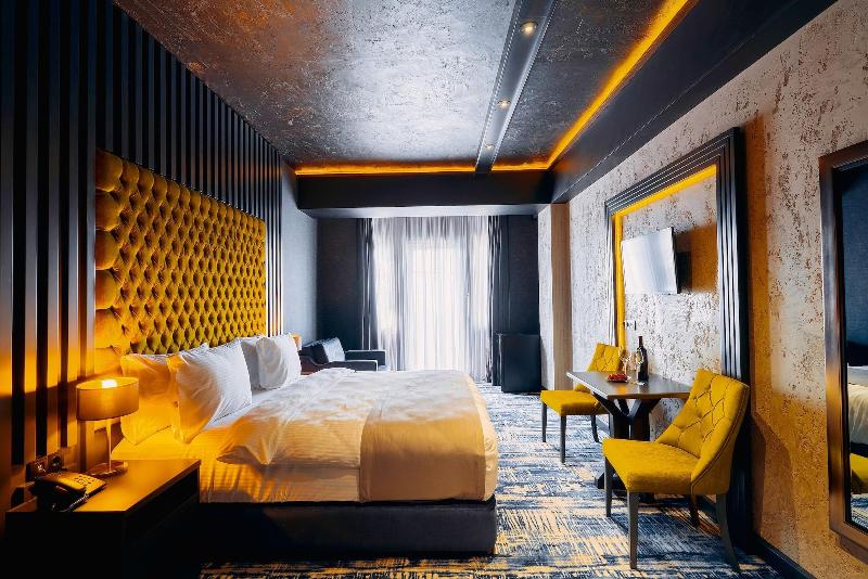 Tapis Rouge VIP Boutique Batumi image