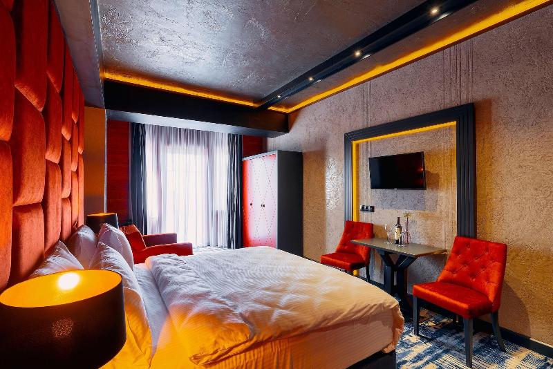 Tapis Rouge VIP Boutique Batumi image