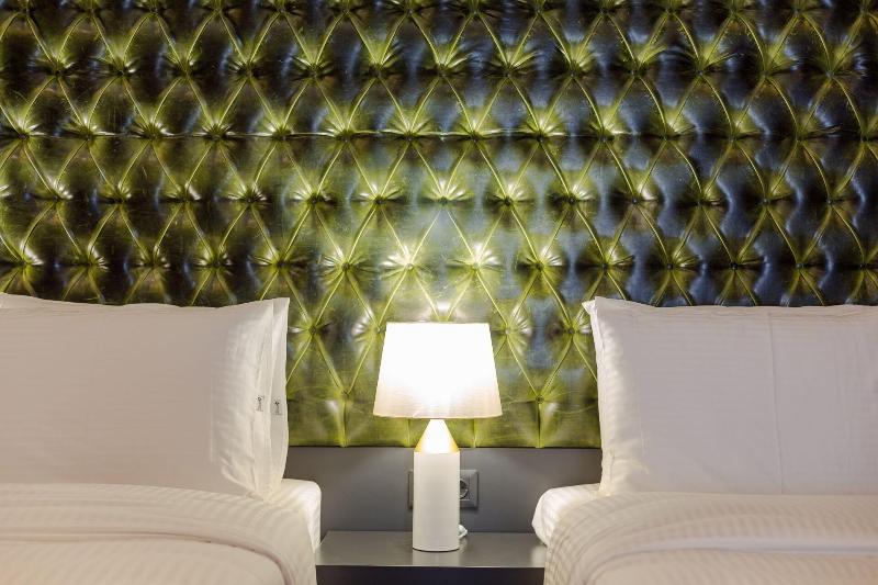 Tapis Rouge VIP Boutique Batumi image