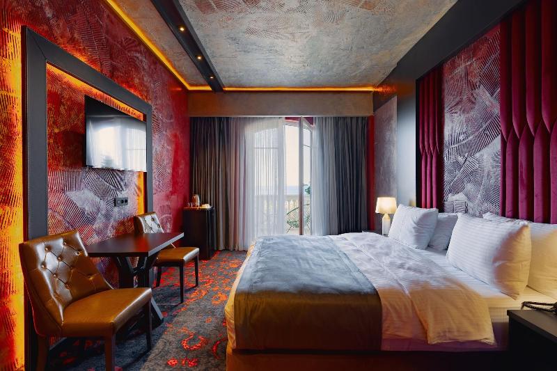 Tapis Rouge VIP Boutique Batumi image