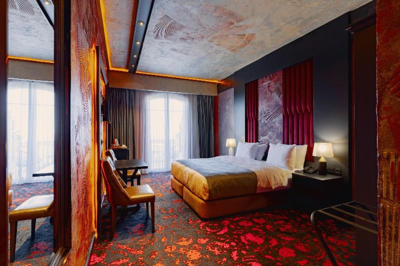 Tapis Rouge VIP Boutique Batumi image