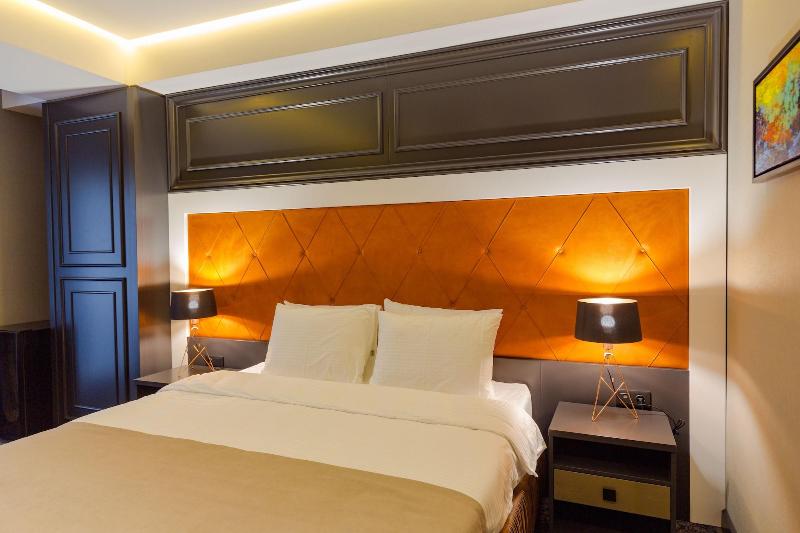 Tapis Rouge VIP Boutique Batumi image
