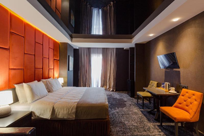 Tapis Rouge VIP Boutique Batumi image