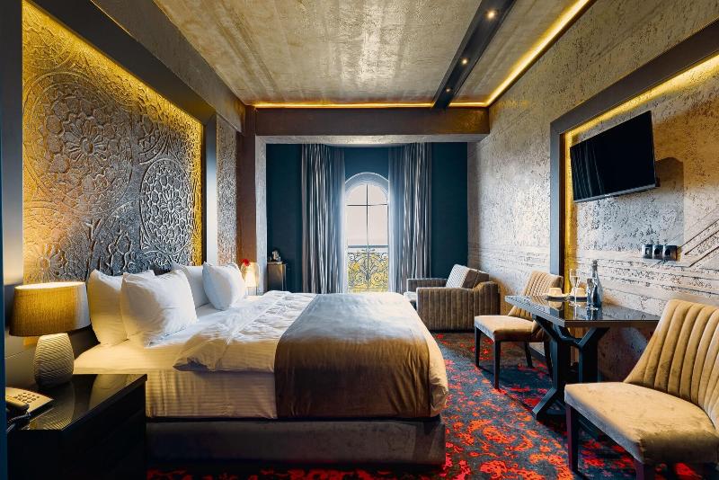 Tapis Rouge VIP Boutique Batumi image