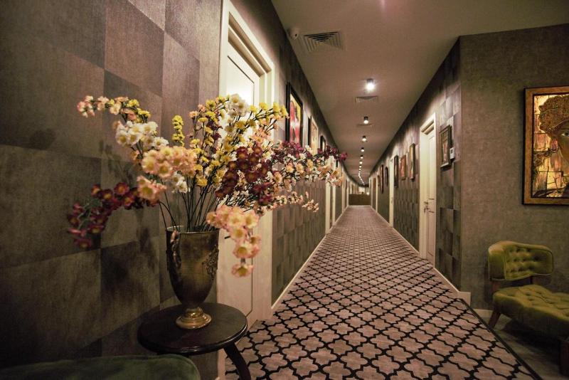 Gallery Art Hotel image