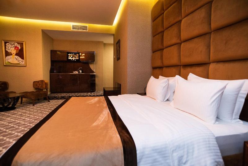 Gallery Art Hotel image