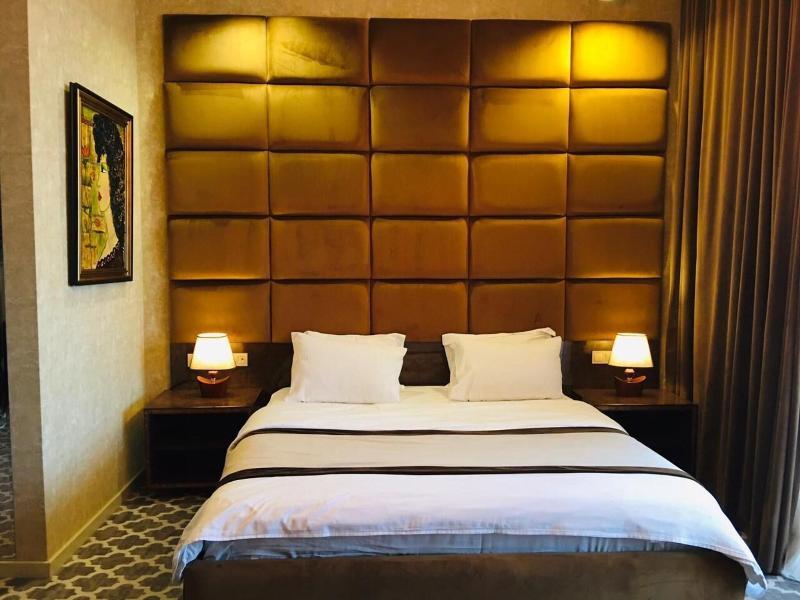 Gallery Art Hotel image