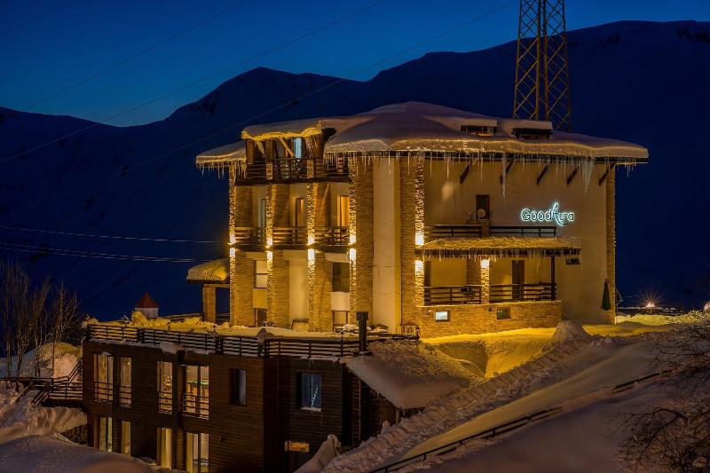 Good Aura Hotel image