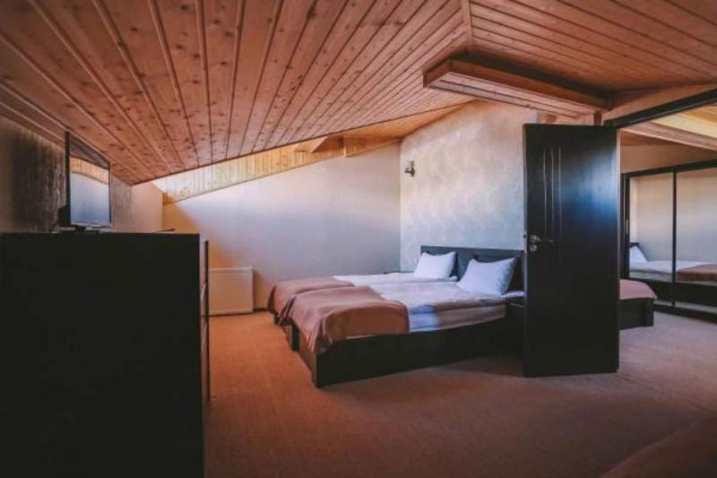 Good Aura Hotel image